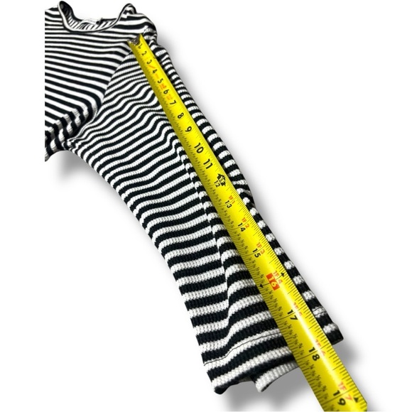 Rescent Rive Striped Knit Top - Picture 15 of 16